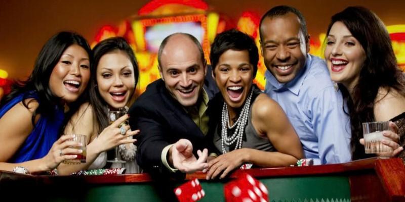 Hướng Dẫn Chơi Poker Dành Cho Người Mới: Từ A Đến Z